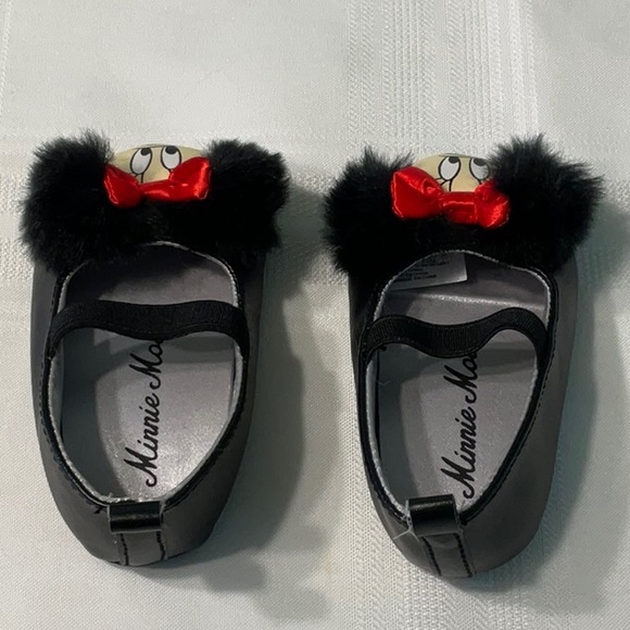 Disney Minnie Mouse Black Pleather Shoes with Fur Hair & Red Bow 6-9 Months - Picture 2 of 4